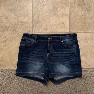 Maurice’s | Jean shorts